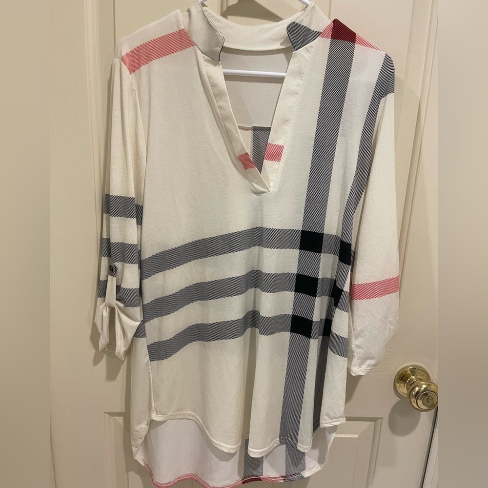 OFFICE HOURS Plaid Beige V-Neck Top - Size M